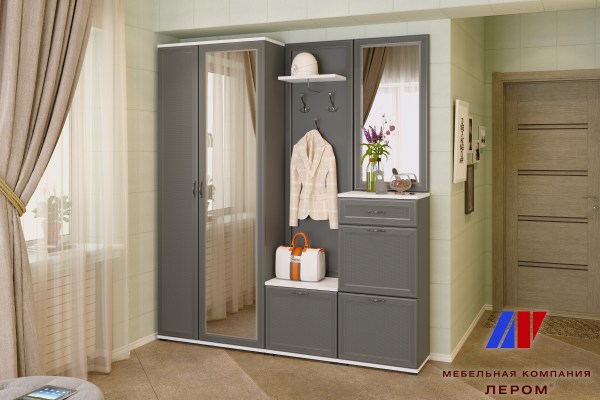 05_Karina_hallway+gray+SY